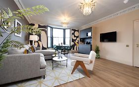 30 Castle Street Deluxe Apartments